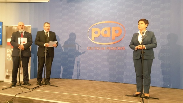 Premier Beata Szydło powiedziała, że polski wymiar sprawiedliwości potrzebuje dogłębnych reform. Szefowa rządu brała udział w rozpoczęciu kampanii Sprawiedliwość, mającej na celu informowanie o zmianach w polskim sądownictwie. Kampanię - w kraju i za granicą - prowadzi Polska Fundacja Narodowa.