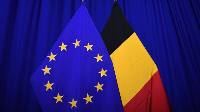 Lekarze w Belgii, którzy wydają zbyt dużo długich zwolnień z pracy, będą musieli się z tego tłumaczyć. Minister zdrowia Maggie De Block chce wprowadzić nowy system kontroli - o czym donoszą belgijskie media. Stowarzyszenia lekarskie apelują o umiar.
