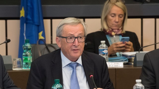 Za dwa tygodnie dojdzie do spotkania przewodniczącego Komisji Europejskiej Jean-Claude039a Junckera z szefami rządów państw Grupy Wyszehradzkiej. Rozmowę zaplanowano przed najbliższym szczytem Rady Europejskiej w Brukseli.