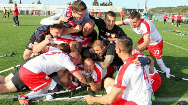 Reprezentacja Polski piłkarzy po amputacjach zdobyła w Turcji brązowy medal Mistrzostw Europy.