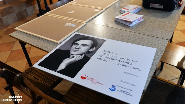 Fundacja Polskich Wartości oraz Szczeciński Park Przemysłowy (Stocznia Szczecińska) wyremontowali salkę dla służby przy grobie błogosławionego księdza Jerzego Popiełuszki.