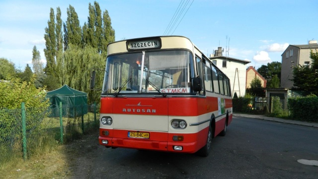 Trwa internetowa zbiórka na odnowienie zabytkowego autobusu marki Autosan.