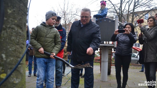 Ma 58 lat i dotychczas nigdy nie posiadała własnej sali gimnastycznej. Mowa o Szkole Podstawowej nr 3 w Kołobrzegu, której uczniowie - jako jedyni w mieście - nie mieli gdzie ćwiczyć podczas zajęć wychowania fizycznego.