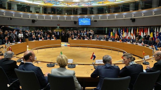 23 unijne kraje, a wśród nich Polska, zdecydowały się na ściślejszą współpracę wojskową.
