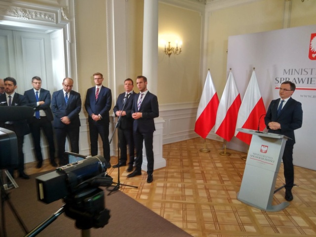 Usprawnienie procedur w sądownictwie i szybsza praca sądów - to jeden z priorytetów resortu sprawiedliwości na przyszłość.