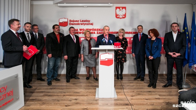 Jednomandatowe okręgi wyborcze nieszczęściem Nowogardu - ocenia burmistrz tego miasta komentując - proponowane przez PiS - zmiany w przyszłorocznych wyborach do samorządów. Robert Czapla razem z innymi samorządowcami reprezentującymi SLD przedstawiał perspektywy partii przed elekcją 2018 roku. Zapytaliśmy o kandydata na prezydenta Szczecina: mamy go poznać do końca roku.