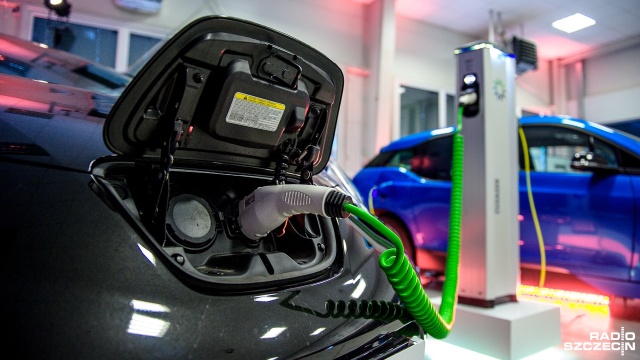 Planują podwoić produkcję i zatrudnienie: szwedzka firma Garo, producent stacji do ładowania samochodów elektrycznych rozbudowała zakład w Szczecinie. Obecnie pracuje tam blisko 100 osób, w ciągu roku firma dostarcza na rynek około 5 tysięcy stacji.