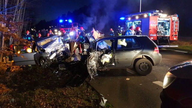 Jedna osoba nie żyje, a kolejna została ranna - w wypadku do którego doszło na drodze krajowej nr 3, na trasie Świnoujście - Międzyzdroje.