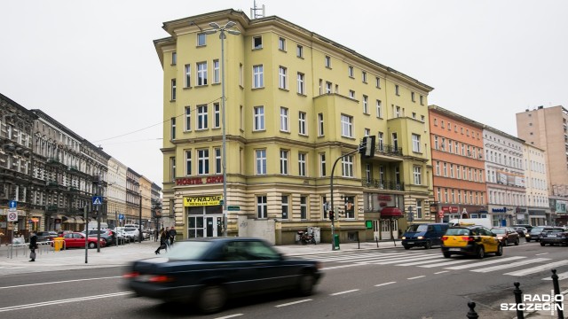Reprezentacyjny budynek w centrum Szczecina doczeka się remontu - to najstarszy szczeciński hotel Gryf u zbiegu alei Wojska Polskiego i Jagiellońskiej.