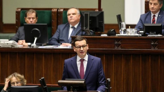 Premier Mateusz Morawiecki oświadczył, że jego rząd jest rządem kontynuacji. W Sejmie trwa expose nowego premiera. Przysłuchują mu się obecni na sali prezydent Andrzej Duda, marszałek Sejmu Marek Kuchciński, ministrowie oraz posłowie.
