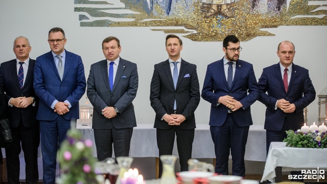 Wicewojewoda oraz samorządowcy z całego województwa wzięli udział w świątecznym spotkaniu w Wyższym Seminarium Duchownym w Szczecinie.