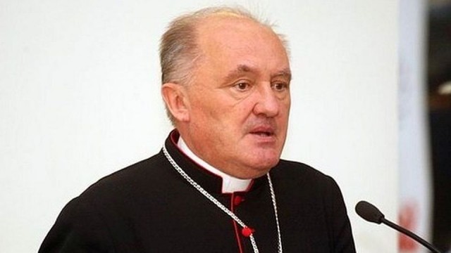 Około 500 osób wzięło udział w obiedzie dla ubogich zorganizowanym przez Wspólnotę Sant039Egidio na warszawskim Ursynowie. Przygotowania do obiadu trwało prawie miesiąc: ugotowano między innymi 150 litrów barszczu, ulepiono 3,5 tysiąca pierogów i upieczono 120 ciast.