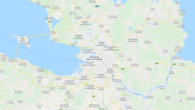 W Petersburgu doszło do eksplozji w supermarkecie sieci Pieriekrostek. Jak poinformował gubernator Petersburga Gieorgij Połtawczenko, rannych zostało dziewięć osób. Cztery z nich hospitalizowano. Komitet Śledczy Federacji Rosyjskiej wszczął postępowanie karne w tej sprawie.