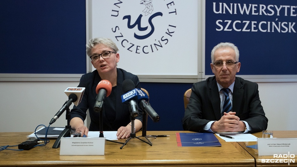 Jak mówi zachodniopomorska kurator oświaty Magdalena Zarębska-Kulesza, od lat wyniki egzaminów uczniów z naszego województwa są gorsze od średniej krajowej. Fot. Weronika Łyczywek [Radio Szczecin]