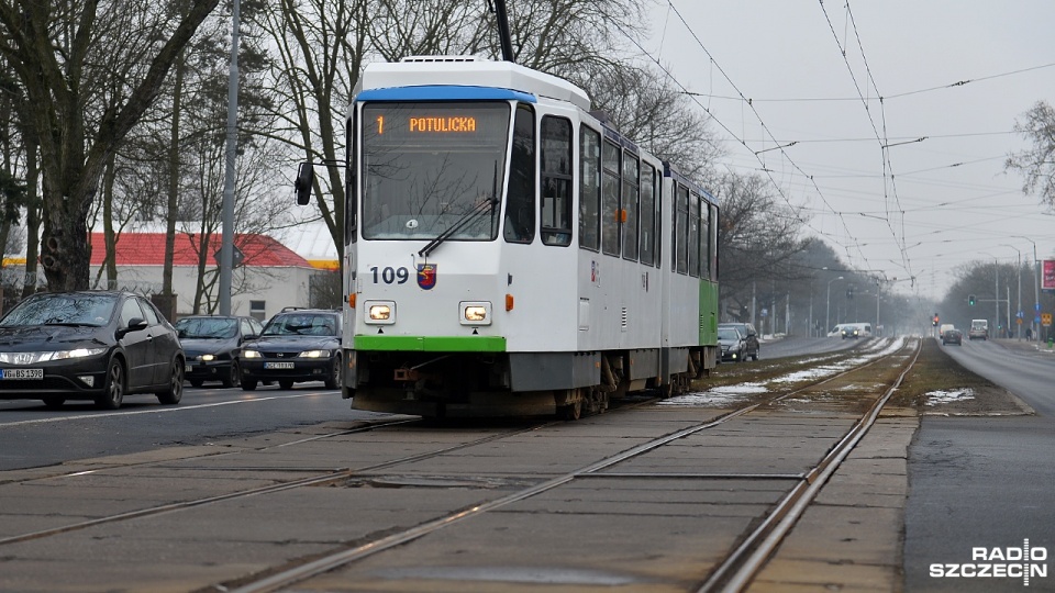 Miejska spółka Tramwaje Szczecińskie potwierdza wcześniejsze zapowiedzi, że do 2023 roku doczekamy się modernizacji 18 kilometrów torów tramwajowych w śródmieściu Szczecina. Fot. Łukasz Szełemej [Radio Szczecin]