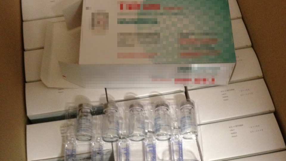 Grupę handlującą farmaceutykami i anabolikami zatrzymała policja. Fot. CBŚP, źródło: www.cbsp.policja.pl