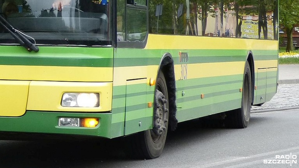 Autobus Szczecińsko-Polickiego Przedsiębiorstwa Komunikacyjnego. Fot. Mariusz Niedźwiecki [Radio Szczecin/Archiwum]
