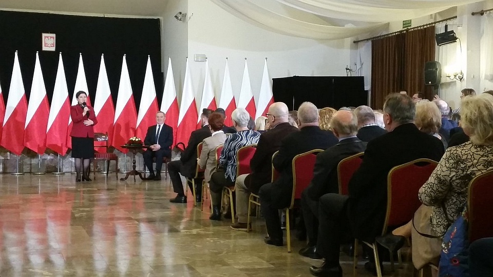 Premier w Pułtusku spotkała się z mieszkańcami miasta i z repatriantami z Kazachstanu. Fot. twitter.com/PremierRP