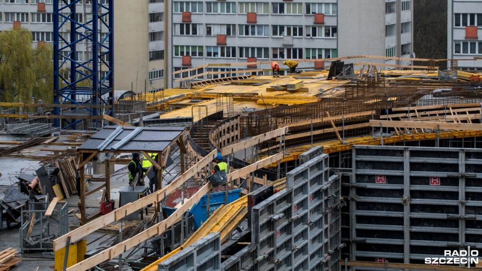 Rozbudowa Centrum Handlowego Galaxy ma się zakończyć jeszcze w tym roku, koszt inwestycji to 140 mln zł. Fot. Weronika Łyczywek [Radio Szczecin]