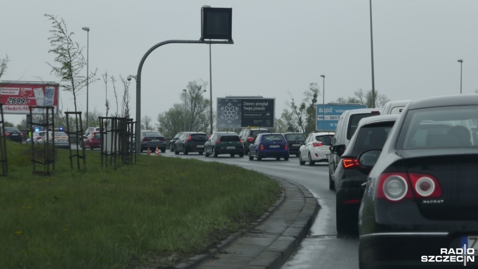 Korki w miejscu wypadku. Fot. Piotr Sawiński [Radio Szczecin]