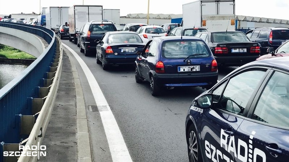 Gigantyczny korek w Szczecinie. Fot. Łukasz Szełemej [Radio Szczecin]