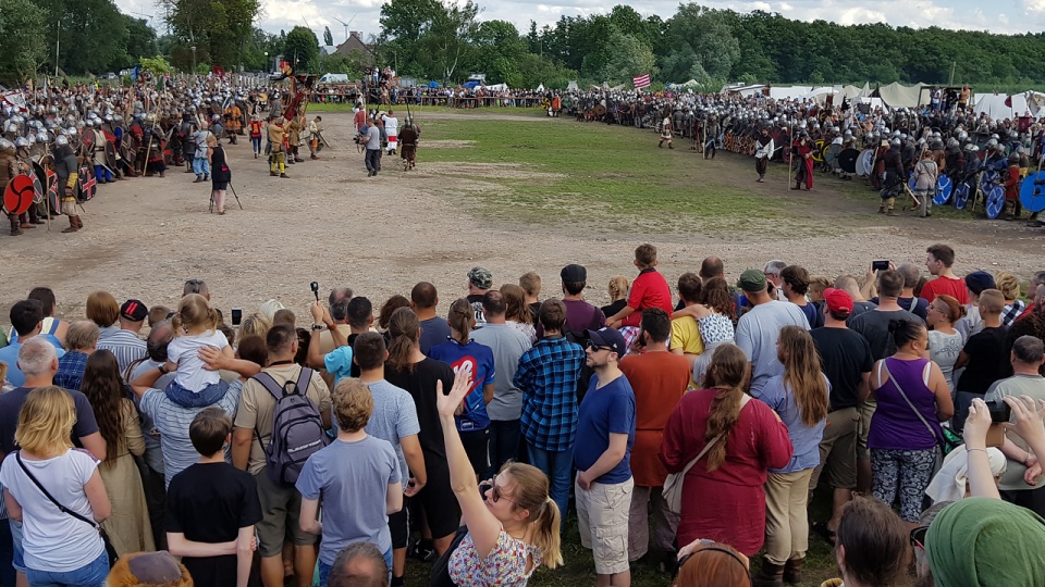 Będą walki wojów i pokazy rzemiosła. W Wolinie rozpoczął się 23. Festiwal Słowian i Wikingów. Hasło tegorocznej edycji to "Od szkutnika do chąśnika". Fot. Andrzej Ryfczyński [iswinoujscie.pl]