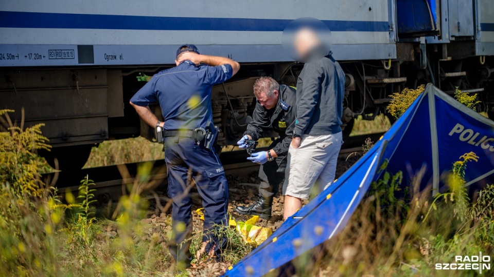 Pociąg śmiertelnie potrącił mężczyznę na torach w szczecińskich Podjuchach. Fot. Olaf Nowicki [Radio Szczecin]