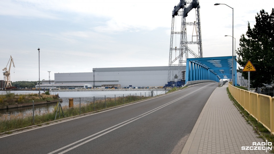Fabryka podstaw do morskich elektrowni wiatrowych - ST3 Offshore. Fot. Weronika Łyczywek [Radio Szczecin]