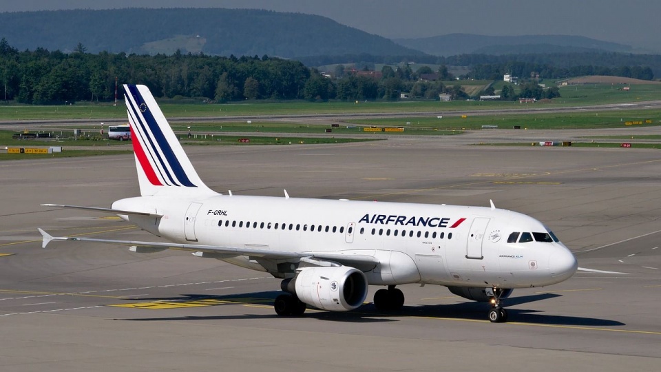Air France. Fot. pixabay.com / b1-foto (CC0 domena publiczna)