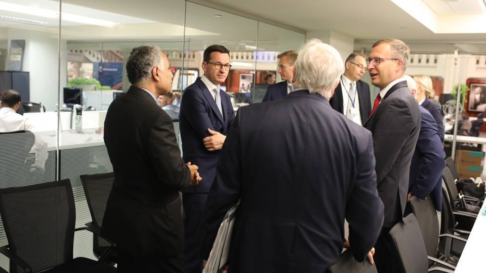 Wicepremier, minister rozwoju i finansów Mateusz Morawiecki podczas wizyty w Waszyngtonie. Źródło fot.: www.twitter.com/mr_gov_pl