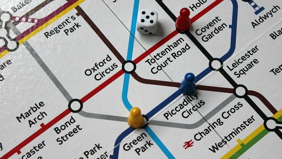 Zamknięto dwie znajdujące się w tym rejonie stacje: Oxford Circus i Bond Street. źródło: pixabay.com/2725336/domena publiczna