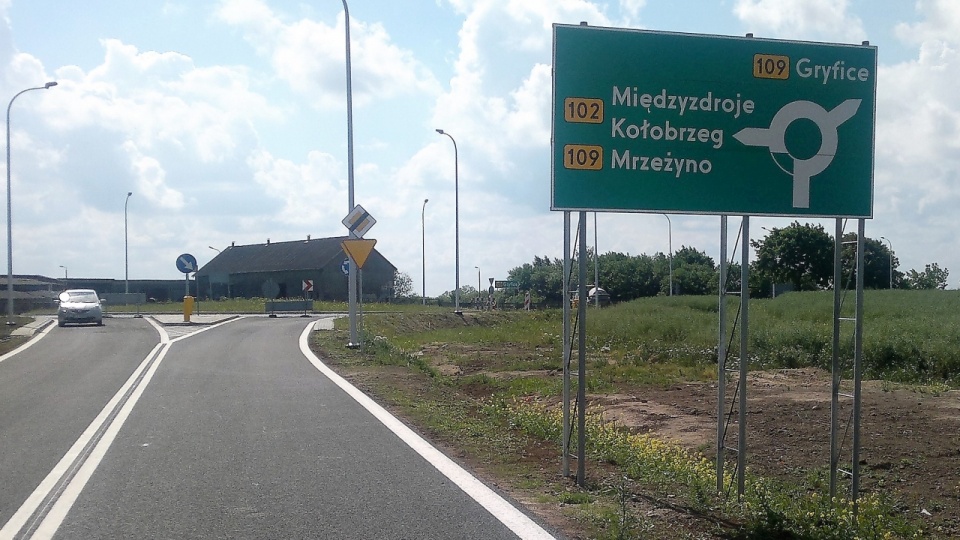 Droga wojewódzka nr 109 między Trzebiatowem a Płotami. Fot. ZZDW w Koszalinie.