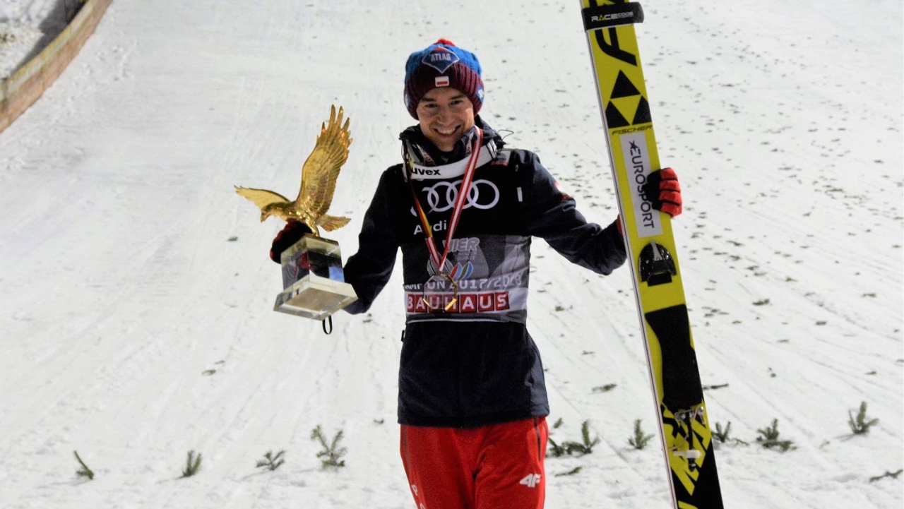 Polscy skoczkowie przed walką o medal. Stoch tonuje nastroje