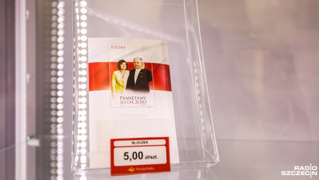 Otwarcie sklepu filatelistycznego Poczty Polskiej. Fot. Weronika Łyczywek [Radio Szczecin] Pierwszy pocztowy sklep dla filatelistów [WIDEO, ZDJĘCIA]