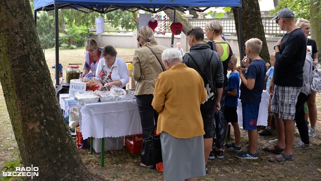 W trakcie pikniku swoje historyczne stroje prezentowali członkowie Stowarzyszenia SRH Monte Cassino. Fot. Łukasz Szełemej [Radio Szczecin] ''Historia jest wśród nas'' - piknik w Gryfinie [ZDJĘCIA]