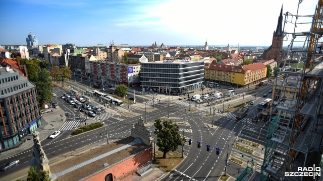 Widok na Szczecin z tarasu Posejdona. Fot. Kamila Kozioł [Radio Szczecin] Spacer 40 metrów nad Szczecinem. Byliśmy na tarasie Posejdona [ZDJĘCIA]