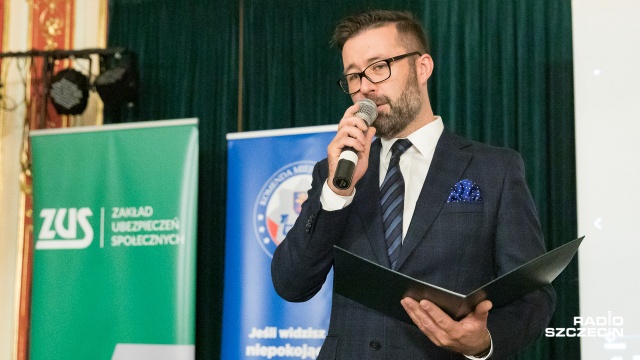 Debata "Bezpieczny Senior - Aktywnie i Bezpiecznie". Fot. Robert Stachnik [Radio Szczecin] Wciąż wielu seniorów pada ofiarami oszustów [ZDJĘCIA]