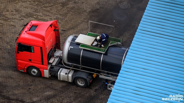 W Rosji rosną ceny paliwa i biletów komunikacji miejskiej. Analitycy przewidują, że konsekwencją tego wzrostu będą najpierw podwyżki usług, a w następnej kolejności - towarów.