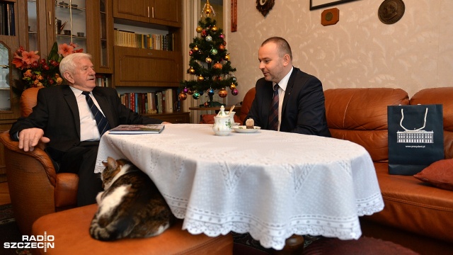 Minister Paweł Mucha z Kancelarii Prezydenta RP odwiedził w domu legendarnego działacza opozycji antykomunistycznej Stanisława Wądołowskiego. Przekazał mu - w imieniu prezydenta Andrzeja Dudy - życzenia z okazji 80. urodzin.