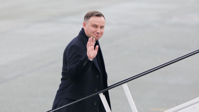 Prezydent Andrzej Duda bierze udział w Światowym Forum Ekonomicznym w Davos. Jego główne plany na środę to rozmowy o rozbudowie infrastruktury, spotkanie dotyczące przyszłości Bliskiego Wschodu i zamknięte spotkanie z liderami światowego biznesu.