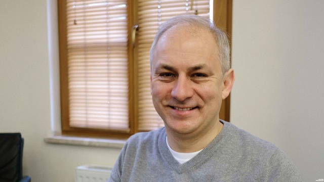 Rozważam możliwość zostania wspólnym kandydatem opozycji na prezydenta Szczecina - powiedział Radiu Szczecin senator Grzegorz Napieralski. Jego zdaniem, po latach rządów Piotra Krzystka potrzebna jest zmiana. Ale żeby ta zmiana była możliwa, potrzebny jest silny kandydat.