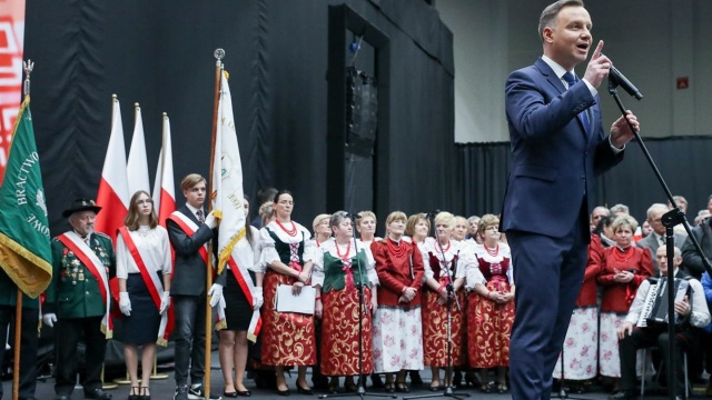 Podczas spotkania z mieszkańcami Żor Andrzej Duda oświadczył, że nie godzi się na żadne postawy ksenofobiczne w Polsce. Prezydent podkreślił, że są one całkowicie sprzeczne z tradycją polskiego narodu.