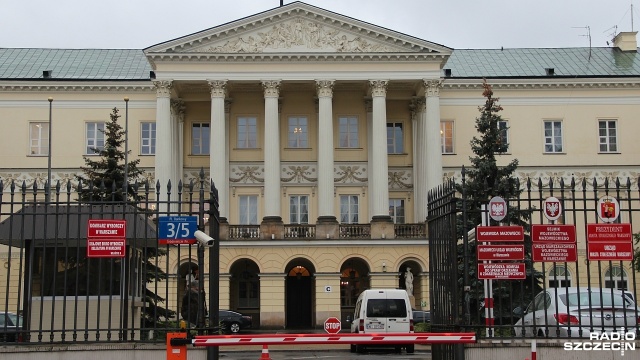 Prawo i Sprawiedliwość bierze pod uwagę rozwiązanie, w którym marszałek Senatu Stanisław Karczewski byłby kandydatem na prezydenta stolicy a wiceminister sprawiedliwości Patryk Jaki na jego zastępcę.