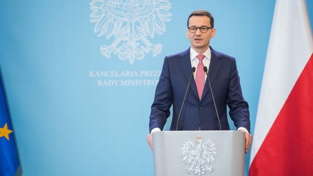 Premier Mateusz Morawiecki poinformował o przyjęciu dymisji 17 wiceministrów. Na konferencji prasowej premier podziękował im za pracę na rzecz Rzeczypospolitej, profesjonalizm i zaangażowanie.
