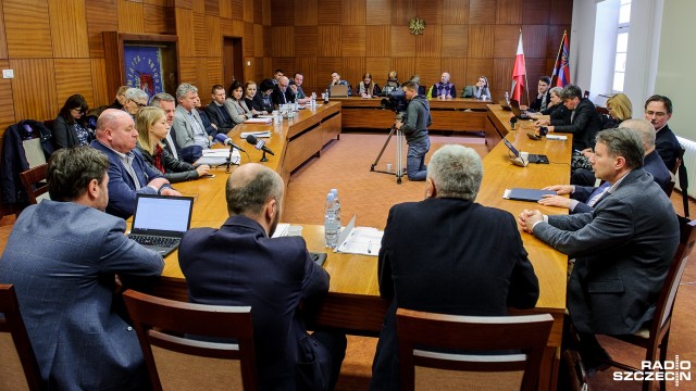 Jesteśmy w przededniu wydania decyzji zastępczej w sprawie rozbiórki budynku dawnego hotelu Piast - powiedział zastępca prezydenta Szczecina Daniel Wacinkiewicz.