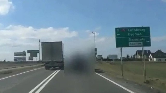 Prowadził ciężarówkę pod wpływem narkotyków i wpadł w ręce policji. 34-latka zatrzymano w czwartek w Kołobrzegu.