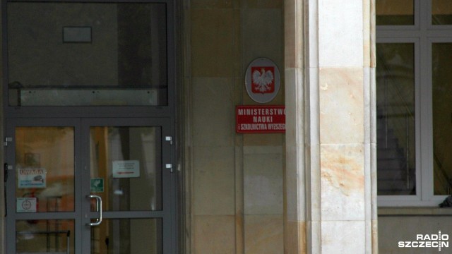 Projektem przepisów reformujących system szkolnictwa wyższego zajmie się we wtorek Rada Ministrów. Konstytucja dla Nauki, bo tak jest nazywana reforma zakłada m.in. większą autonomię uczelni, nowy model kształcenia doktorantów i wsparcie dla uczelni regionalnych.