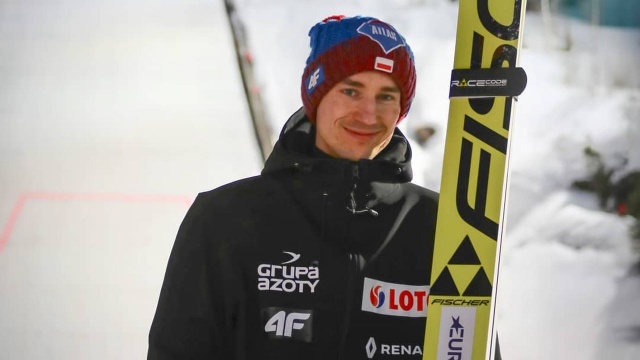 Polscy skoczkowie narciarscy: Piotr Żyła, Stefan Hula, Dawid Kubacki i Kamil Stoch zajęli czwarte miejsce w ostatnich w sezonie drużynowych zawodach Pucharu Świata, które odbyły się na mamuciej skoczni w Planicy.