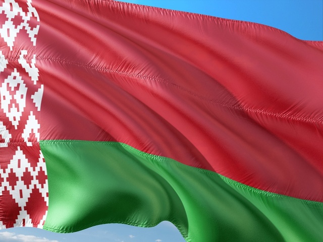 W środę na Białorusi na znak solidarności z Rosją ogłoszono żałobę narodową. W Kemerowie na Syberii w pożarze w kompleksie handlowym zginęły 64 osoby.