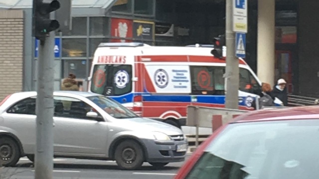 Rozładowują się powoli korki na ulicy Jagiellońskiej w Szczecinie.